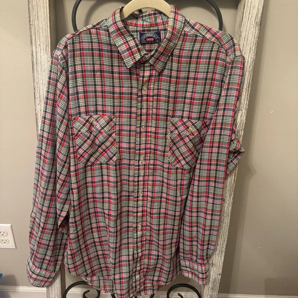 Levi’s Vintage Plaid Button Down Shirt Red Green Navy Check Men’s‎ XL